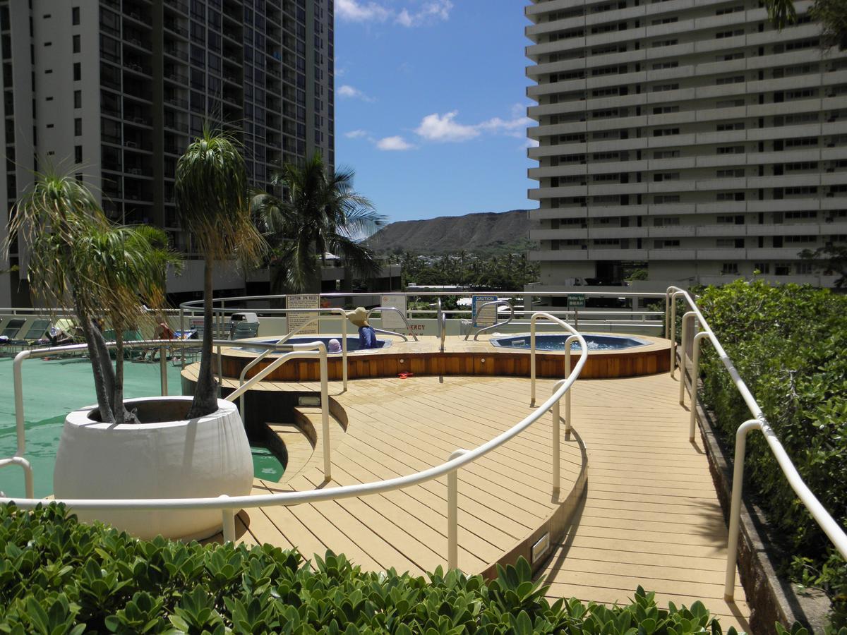 Renovated Ocean View Suite, Near Beach, Free Parking هونولولو المظهر الخارجي الصورة
